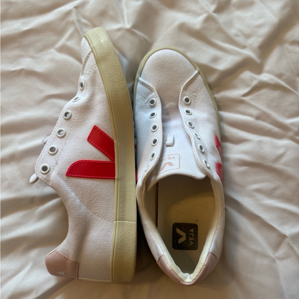 Veja Women's White Sneakers with Pink and Red Accents - Picture 2 of 8